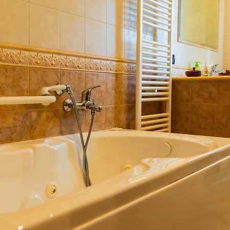 Andrea In Citta Dell'arcomagno *