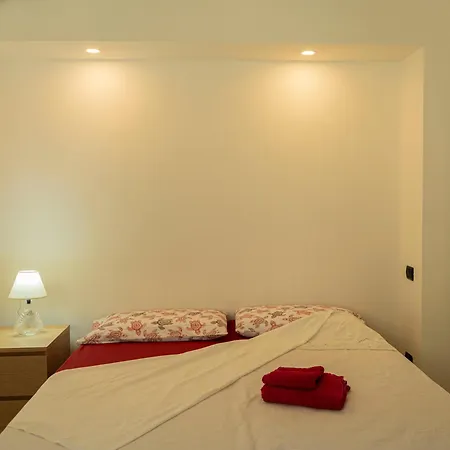 Andrea In Citta Dell'arcomagno