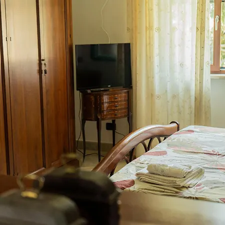 Andrea In Citta Dell'arcomagno